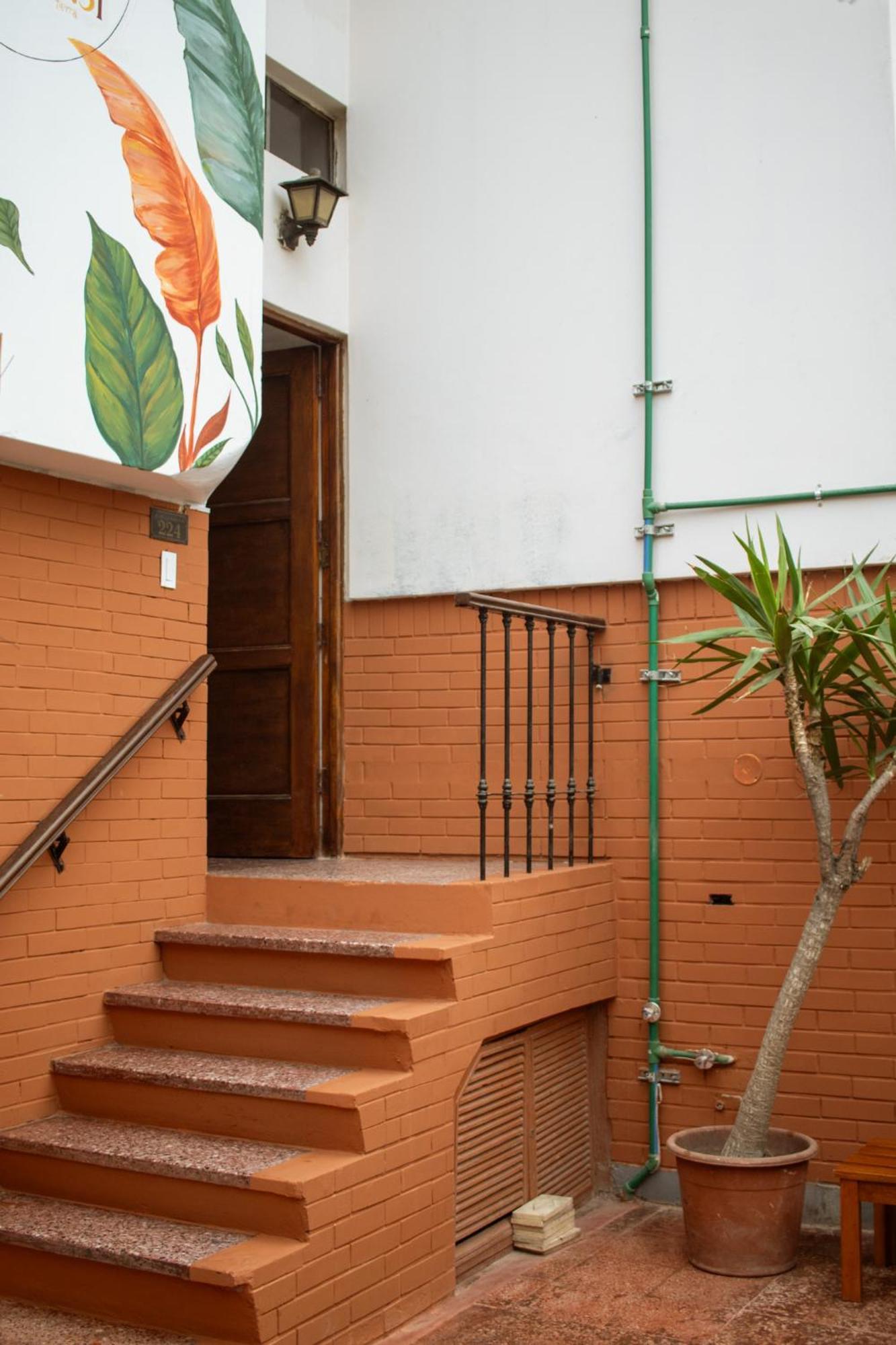 Temazcal Hostel Lima Buitenkant foto